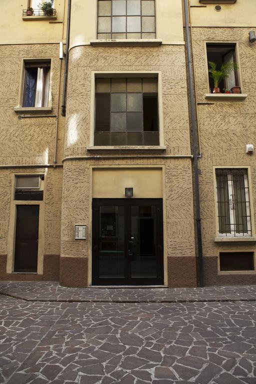 Alessia'S Flat - Mac Mahon Apartamento Milão Exterior foto